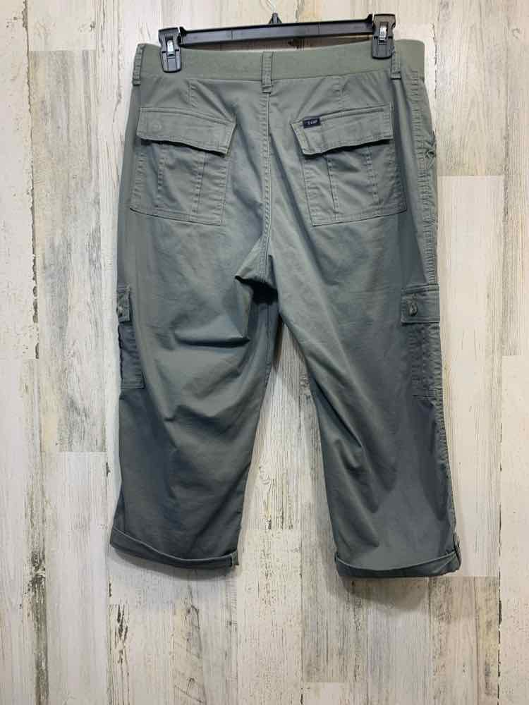 PRE-OWNED Size M LEE BOTTOMS Olive CARGO CAPRI CAPRI/OLIVE CAPRI CARGO PANTS