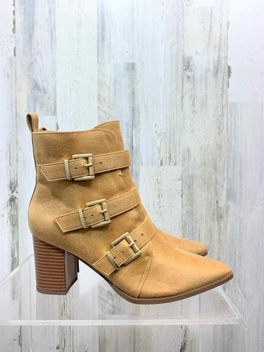 NWT SHOES Shoe Size 8 Tan ANKLE BOOT Boots/TAN ANKLE BLOCK HEEL BOOT W/ BUCKLES