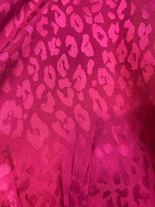 PRE-OWNED WHITE BIRCH Dresses and Skirts Size L FUCHIA CHEETAH PRINT Dress