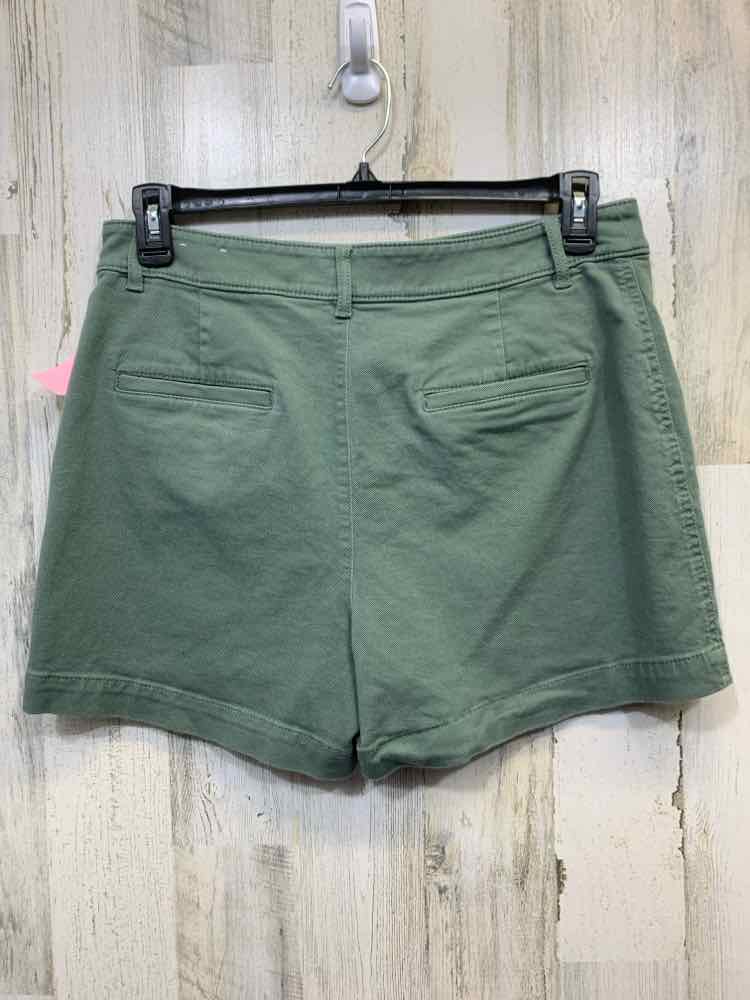 PRE-OWNED Size 10 LOFT BOTTOMS OLIVE SQUARE POCKETS SHORTS