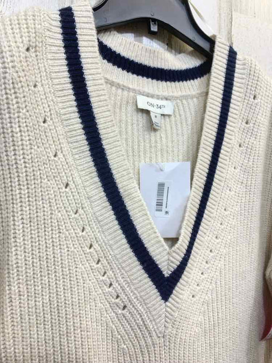 NWT ON 34TH Size M Tops CREAM RIB KNIT LONG SLEEVES V NECK W/NVY TRIM SWEATER
