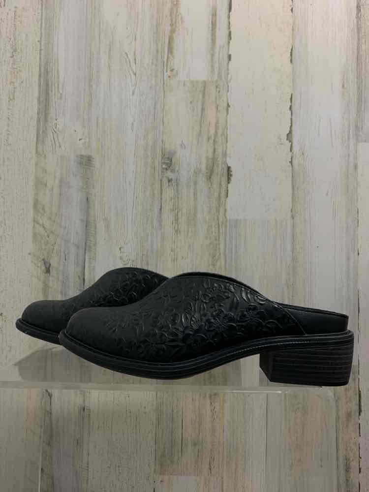 PRE-OWNED Black Size 10.5/11 Shoes/ALEGRIA BLACK LORETTA CROW STYLE. SMALL HEEL