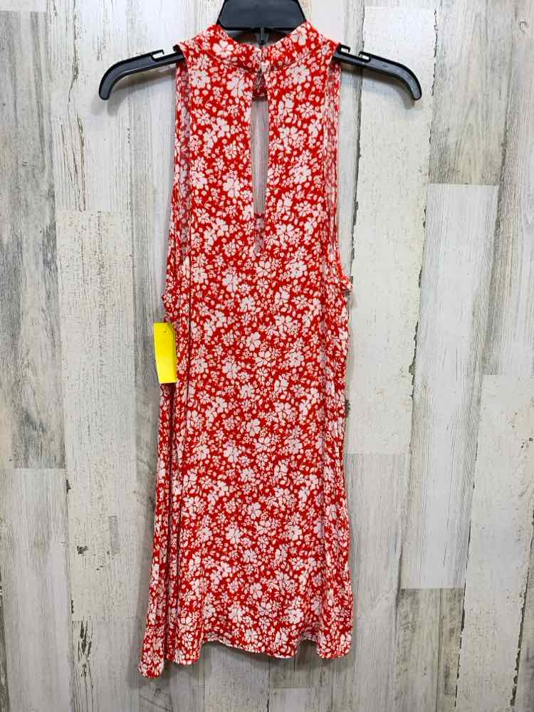 PRE-OWNED OLIVACEOUS Tops Size L RED/WHT Floral FLOWY Blouse