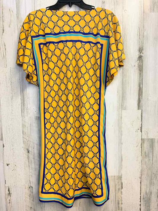 PRE-OWNED NEW YORK Dresses and Skirts Size M YEL/BLU SQUARE SHORT SLEEVES Dress