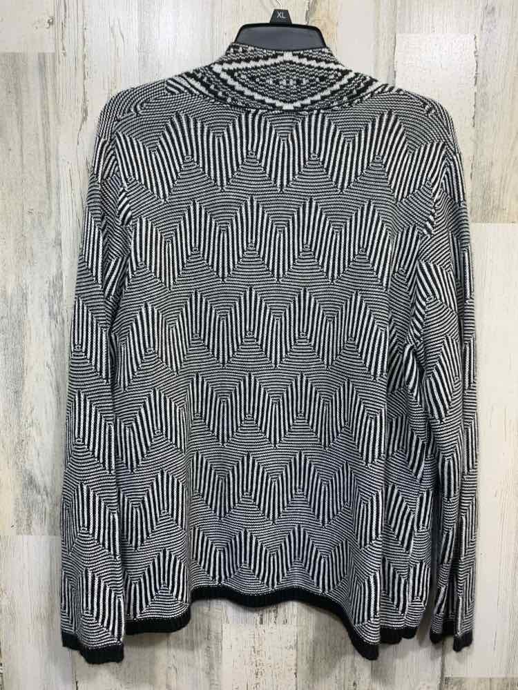 PRE-OWNED RUBY RD Size XL Tops BLK/WHT CHEVRON LONG SLEEVE Cardigan