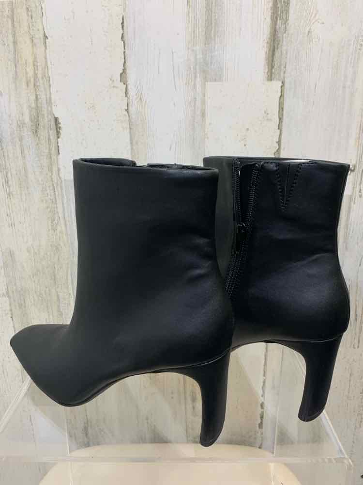 NWT ALFANI SHOES Shoe Size 10 Black SQUARE FRONT Boots