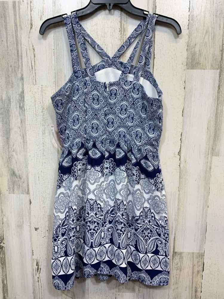 PRE-OWNED MONTEAU Dresses and Skirts Size S WHT/NVY FLORAL/PAISLEY Dress
