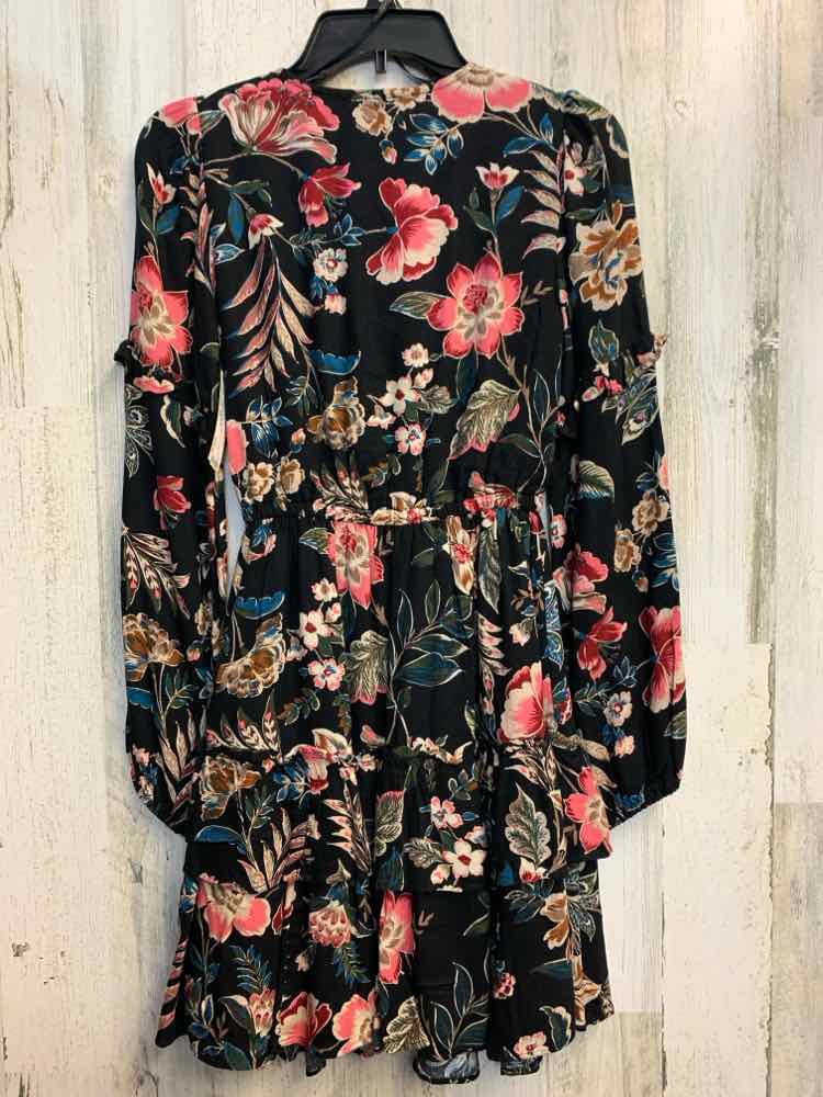 NWT JESSICA SIMPSON Dresses and Skirts Size XS BLK/PNK Floral LONG SLEEVES Dress