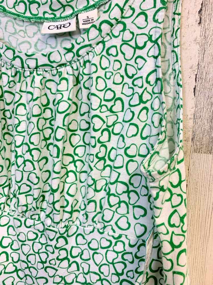 CATO Tops Size S WHT/GRN HEARTS SLEEVELESS TOP