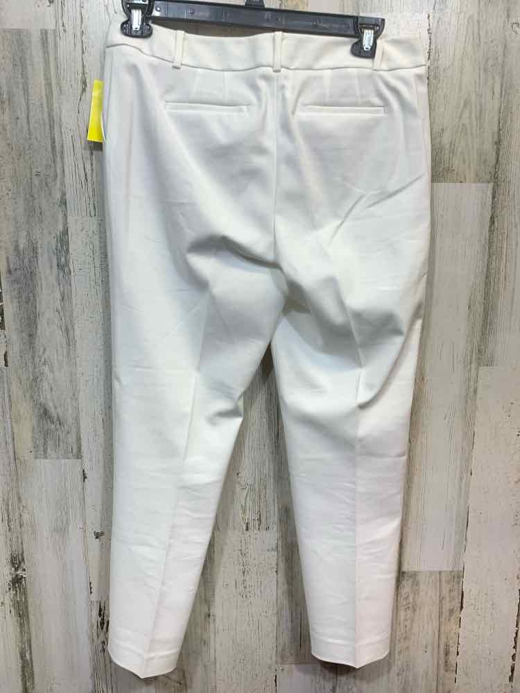 PRE-OWNED Size 10P TALBOTS BOTTOMS White ANKLE Shorts/WHITE ANKLE PANTS W/ BUTTO