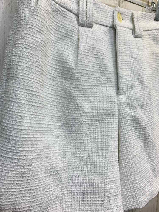 NWT Size 4 INC BOTTOMS White TWEED HIGH RISE Shorts/WHITE TWEED HIGH RISE SHORTS