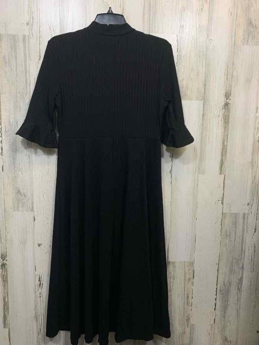 PRE-OWNED Dresses and Skirts Size L Black 3/4 SLEEVE Dress/ MOCK TURTLENECK 3/4