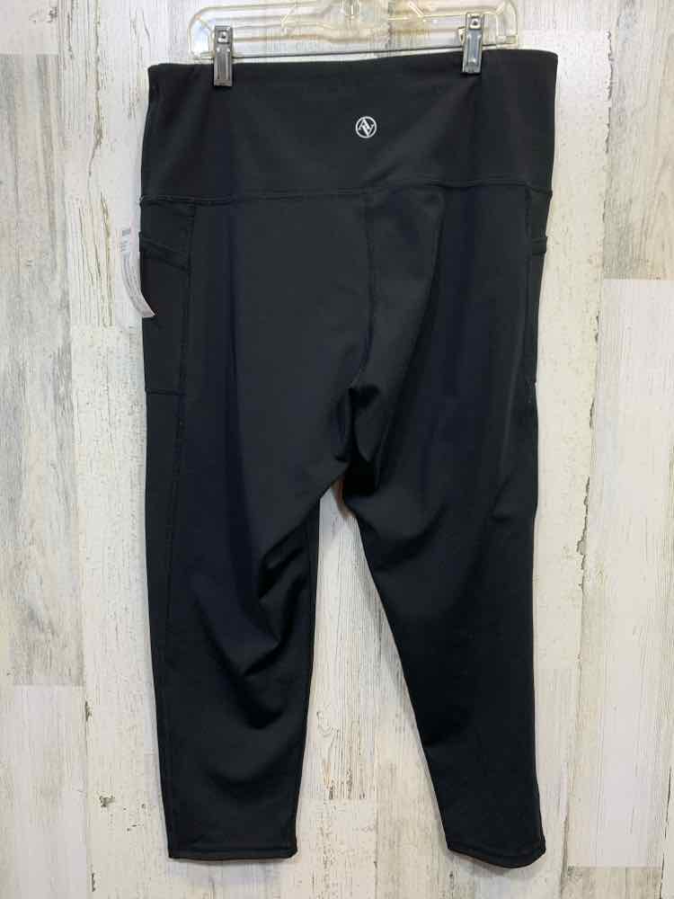 PRE-OWNED ADRIENNE VITTADINI Activewear XL Black CAPRI Activewear Bottom/BLACK C