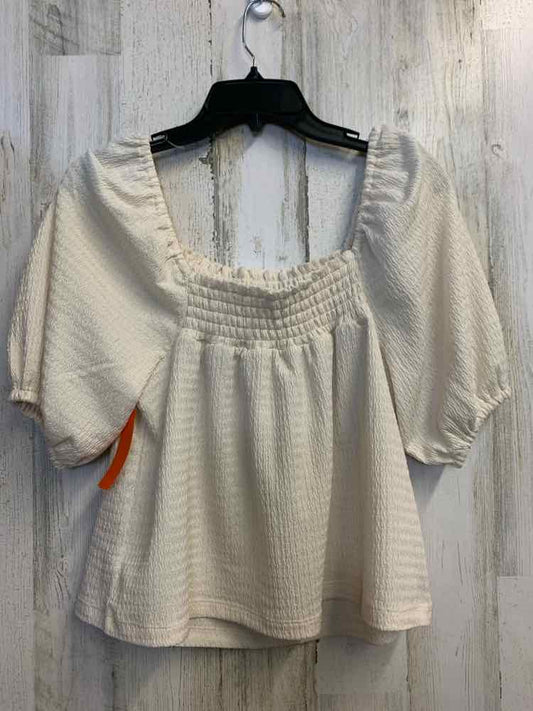 PRE-OWNED SANCTUARY Tops Size XS Cream Shell PUFF SLEEVES TOP
