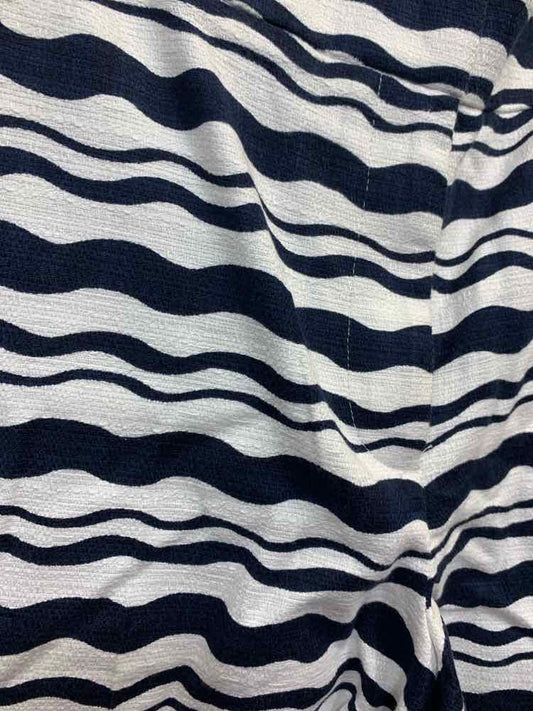 NWT Size 12 ANN TAYLOR BOTTOMS WHITE/NAVY RIPPLE SHORTS Shorts/WHITE/NAVY