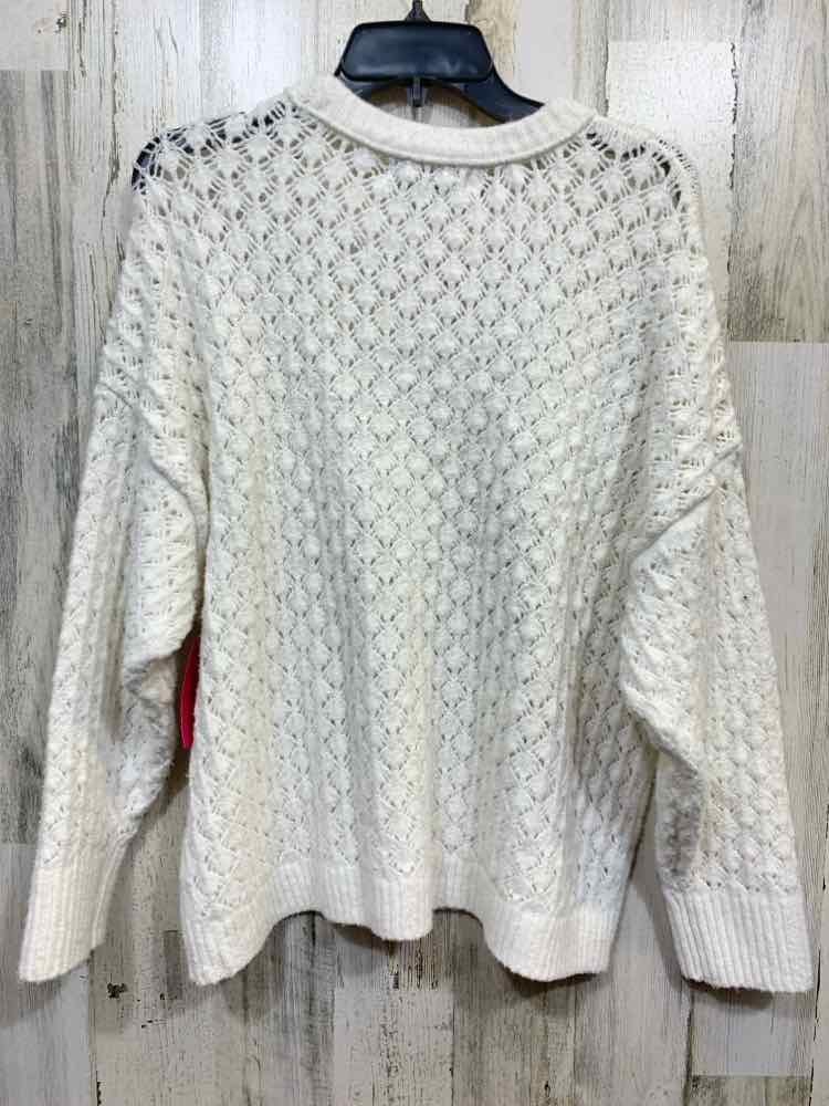 NWT AND NOW THIS Size 1X PLUS SIZES White LONG SLEEVES OPEN CROCHET KNIT SWEATER