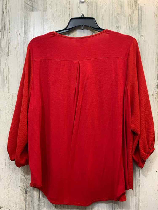 PRE-OWNED FORTUNE & IVY PLUS SIZES Size 2X Red 3/4 LENGTH TOP