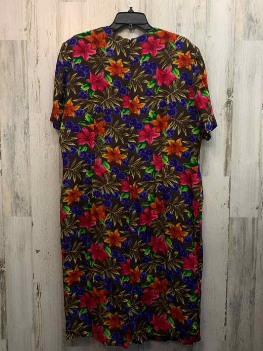 SILKS PLUS SIZES Size 18 Multi-Color Floral SHORT SLEEVES Dress
