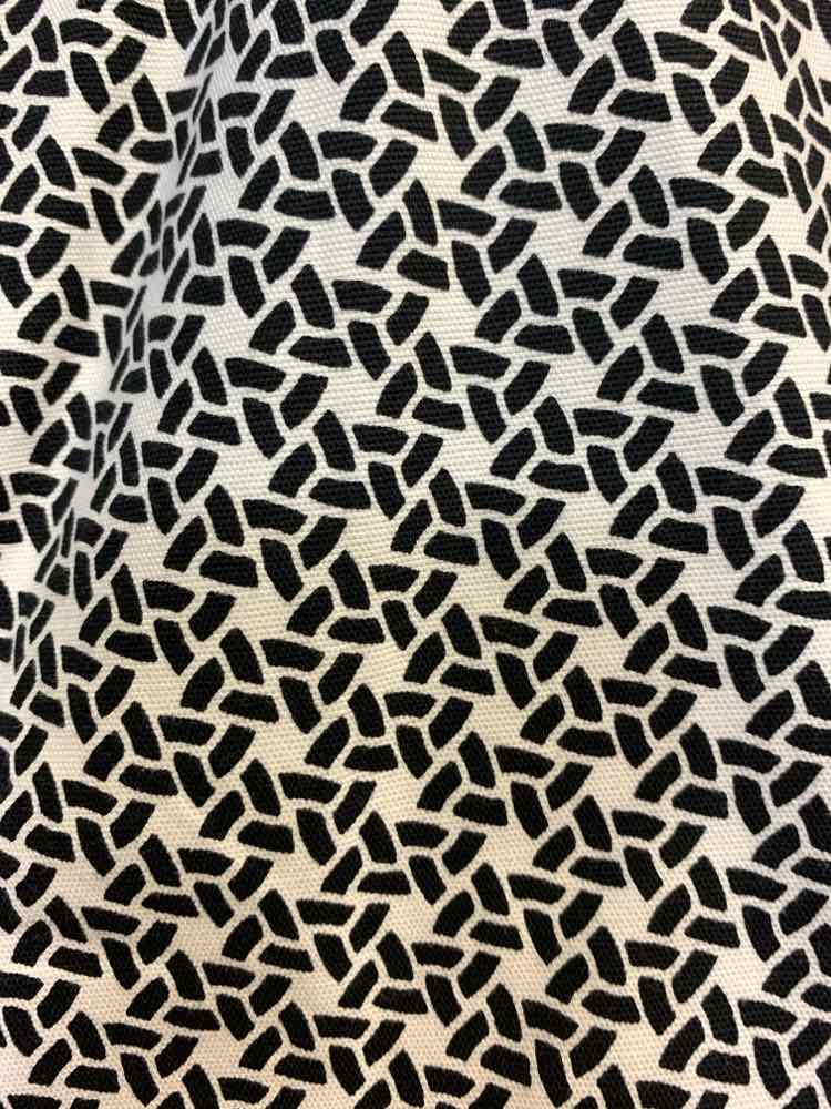 TALBOTS Dresses and Skirts Size 2 BLK/WHT Geometric MINI Skirt
