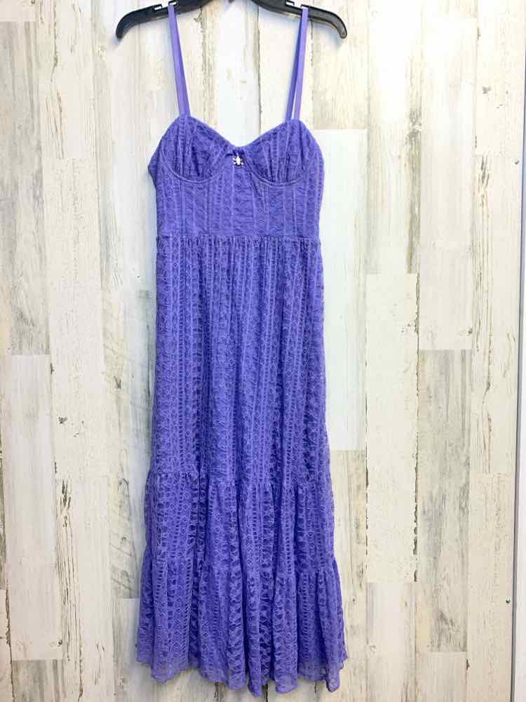 PRE-OWNED BETSEY JOHNSON Dresses and Skirts Size 4 Purple SPAGHETTI STRAP Dress
