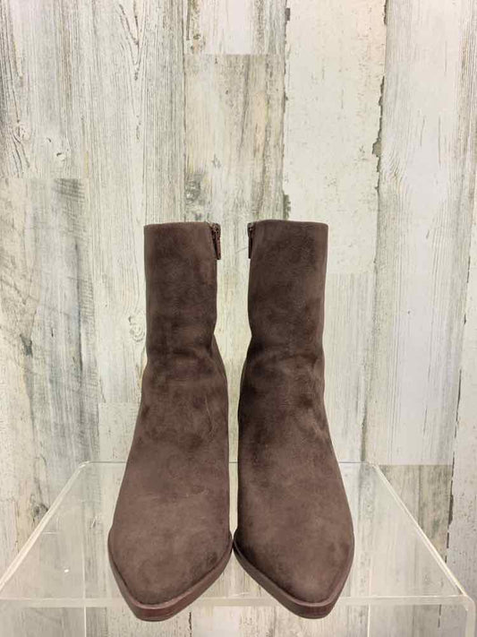 PRE-OWNED BROWN Size 6 Shoes/BROWN SUEDE BOOTIES. CHUNKY HEEL & POINTED TOE. ZIP