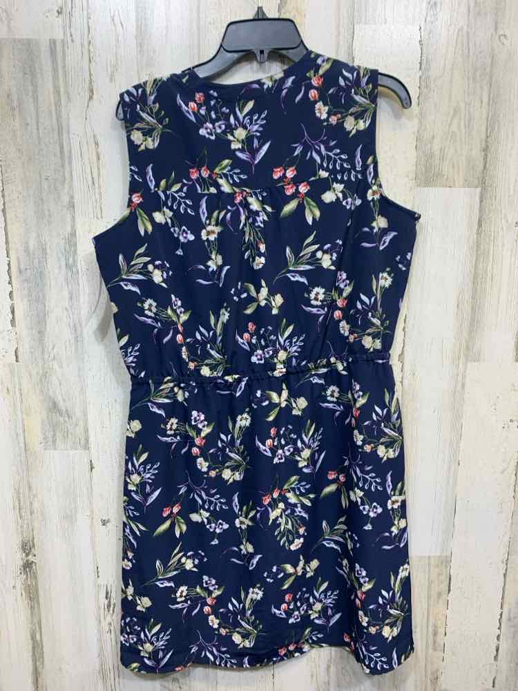 PRE-OWNED NICOLE MILLER Dresses and Skirts Size L NAVY/GRN/PRPL/RED Floral Dress
