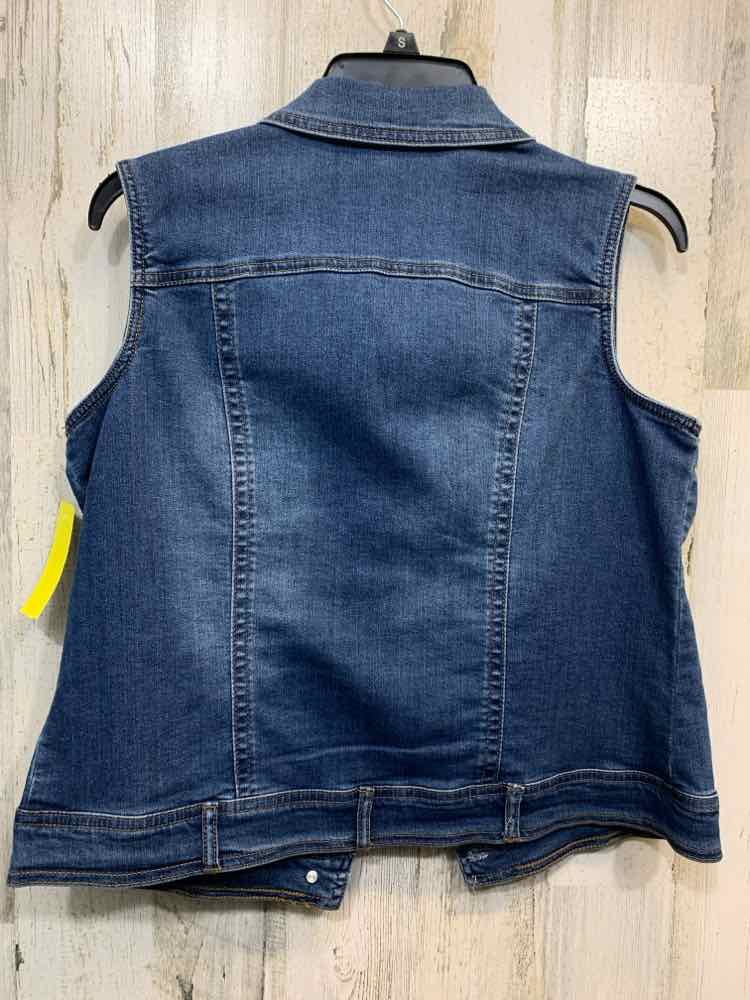 PRE-OWNED SKYE'S THE LIMIT Size M Denim Solid SLEEVELESS Jacket/BUTTON DOWN W TW