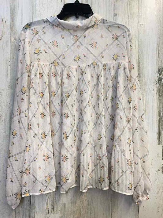 PRE-OWNED LAUREN CONRAD Tops Size L White Floral LONG SLEEVES TOP