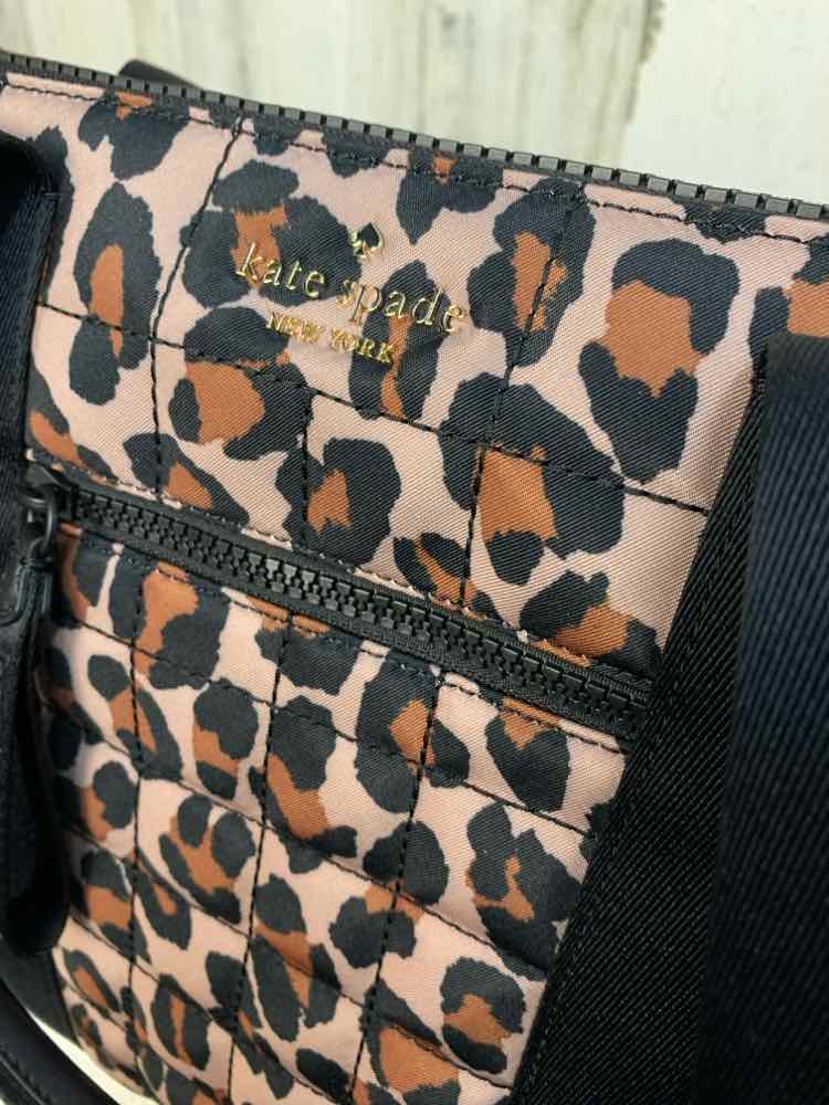 KATE SPADE /LARGE QUILTED TOTE W/FRONT ZIP POCKET