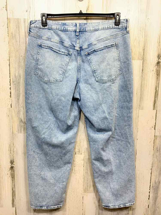 PRE-OWNED Size 20 OLD NAVY PLUS SIZES WASHED BLUE Jeans