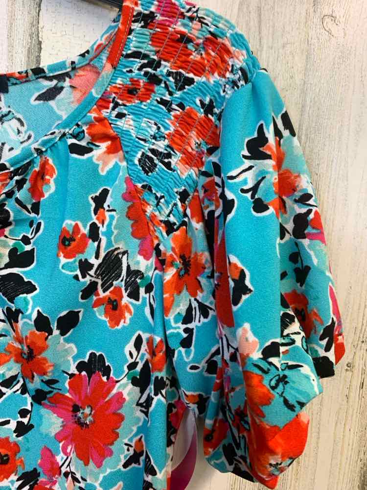 ADRIENNE VITTADINI Tops Size M AQUA/RED/BLK Floral PUFF SLEEVES TOP