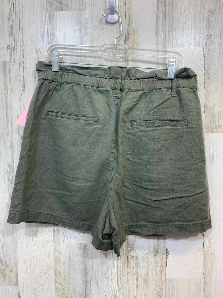 PRE-OWNED Size XL ANA BOTTOMS Olive Solid SHORTS Shorts/OLIVE SHORTS