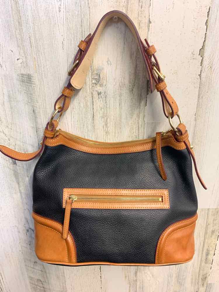 PRE-OWNED DOONEY & BOURKE BLACK/BROWN Purse/DOONEY & BOURKE PEBBLE GRAIN LEATHE