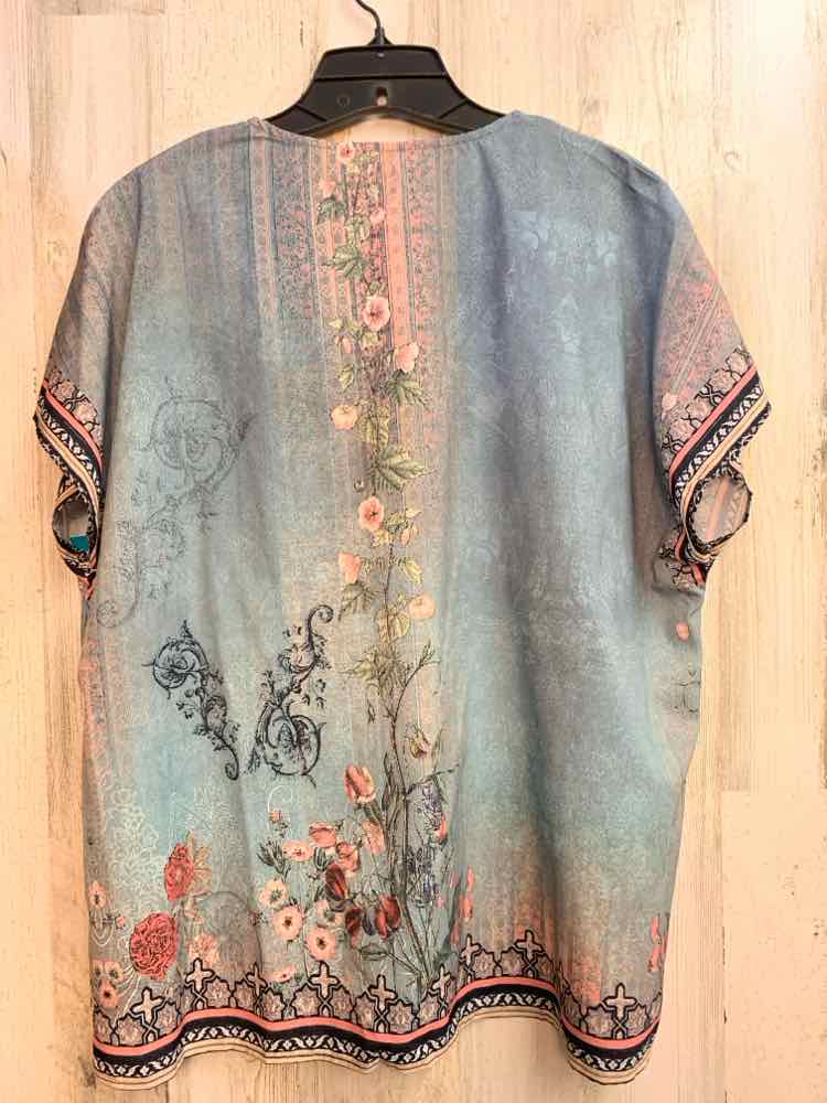 PRE-OWNED PLUS SIZES Size XXL BLU/GRN/PNK Floral SHORT SLEEVES TOP