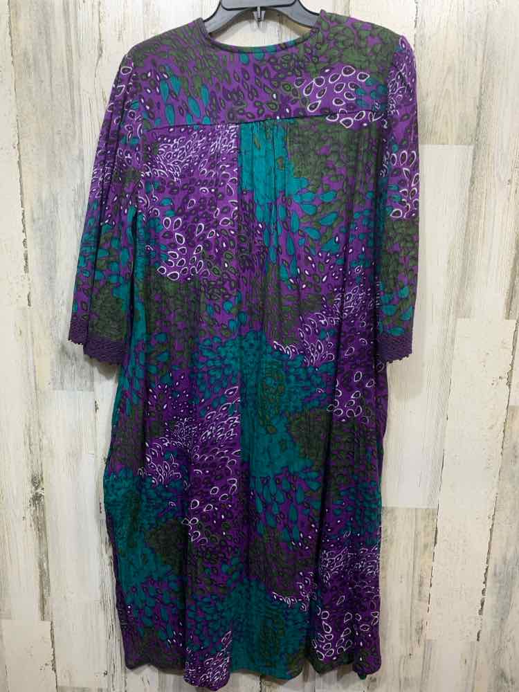 PRE-OWNED EXPRESSIONS/VINTAGE LOUNGEWEAR TUNIC DRESS W/ CROCHET KNIT V-NECK SPLI