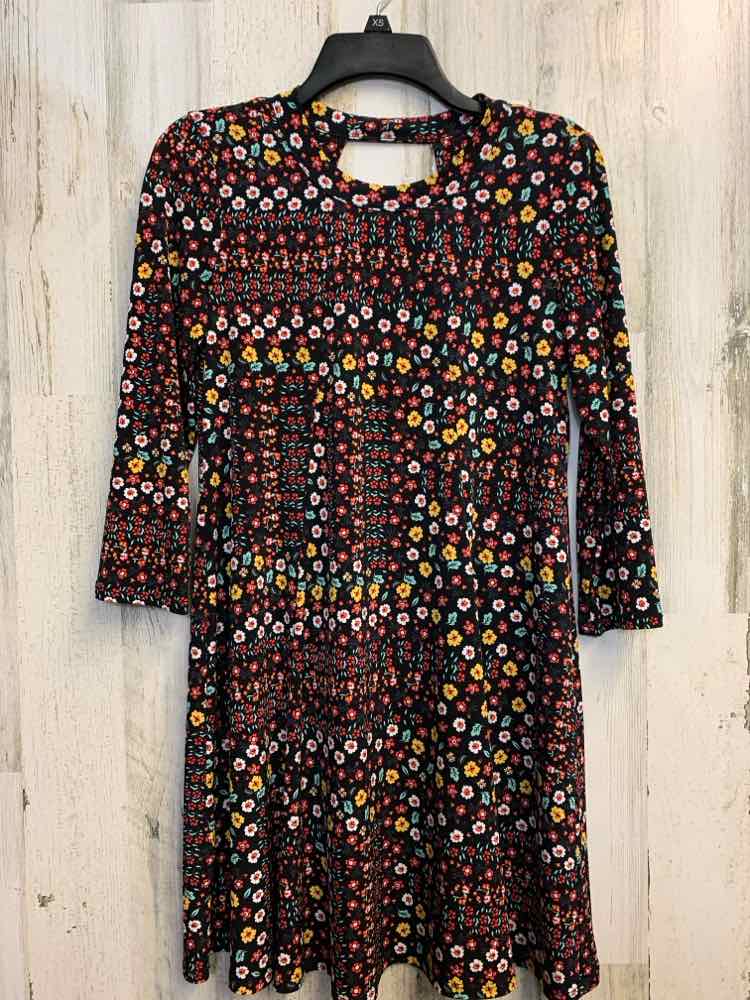 BCBG Dresses and Skirts Size S BLK/RED/WHT/YLW/GRN Floral 3/4 LENGTH Dress