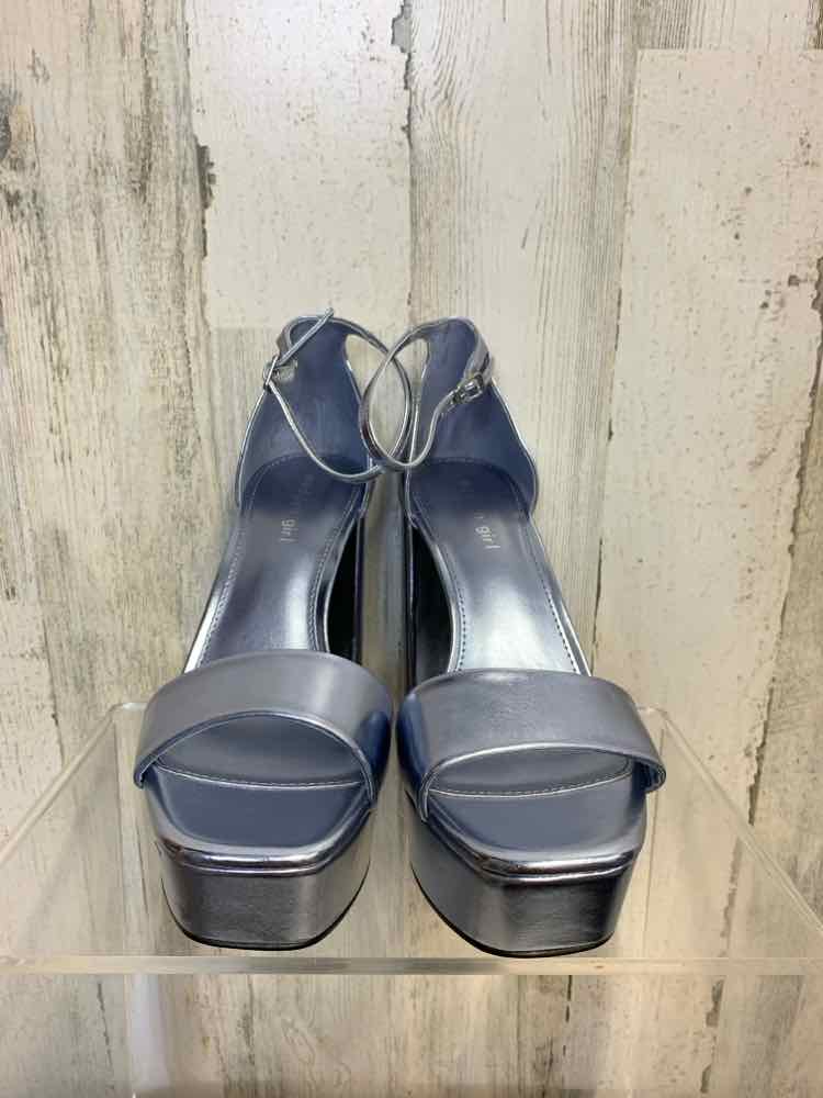 PRE-OWNED MADDEN GIRL SHOES Shoe Size 10 LIGHT BLUE PLATFORM Shoes