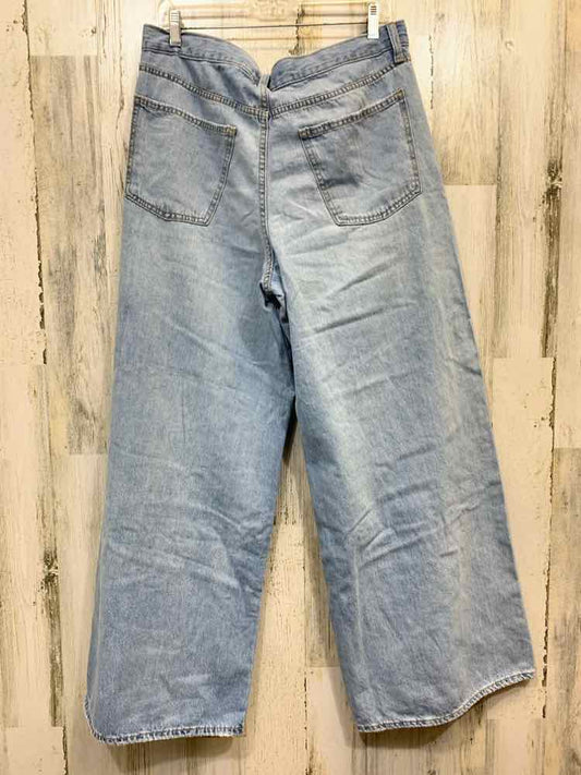 NWT Size 14 UNIVERSAL THREADS BOTTOMS Blue Jeans