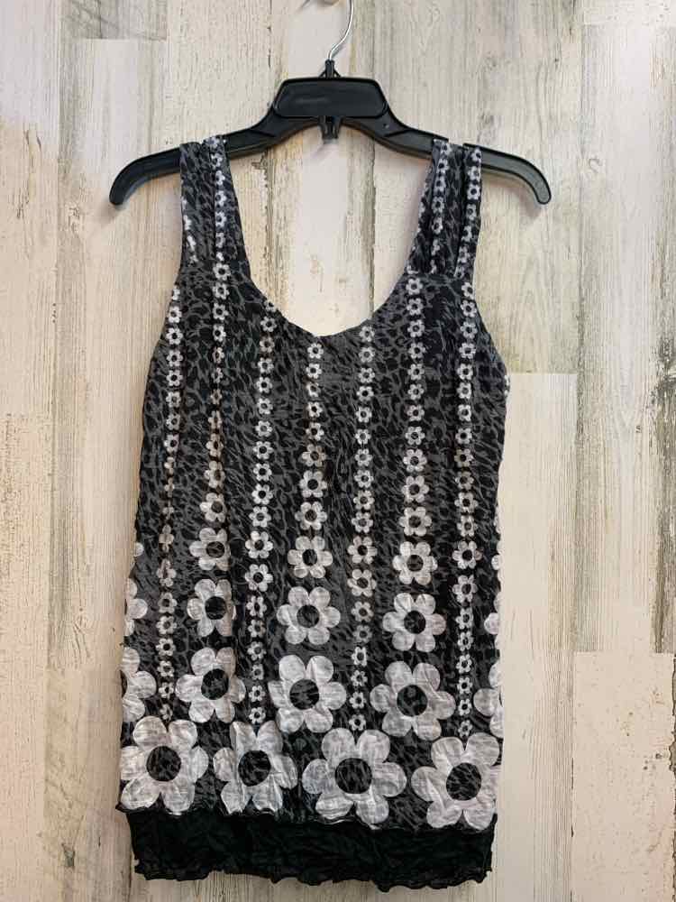 NWT CARINE Tops Size M BLK/GRAY/WHT FLOWERS SLEEVELESS TOP