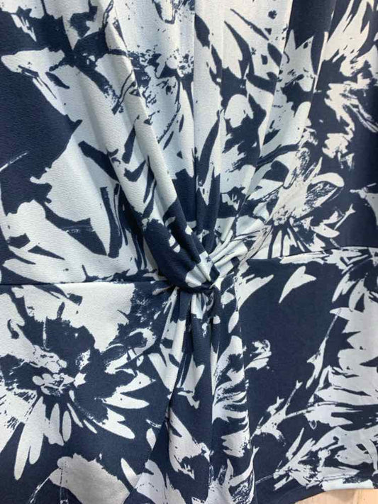 PRE-OWNED ALFANI/V-NECK TWIST-FRONT SLEEVELESS