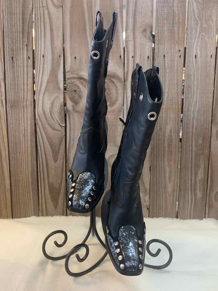 CAPELTA SHOES Shoe Size 41 Black Boots