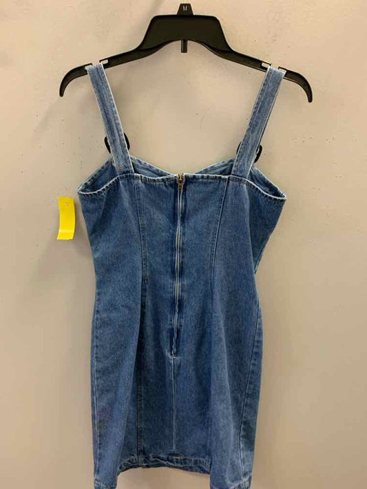 PRE-OWNED PARIS BLUES Dresses and Skirts Size 5 Blue Denim SPAGHETTI STRAP Dress