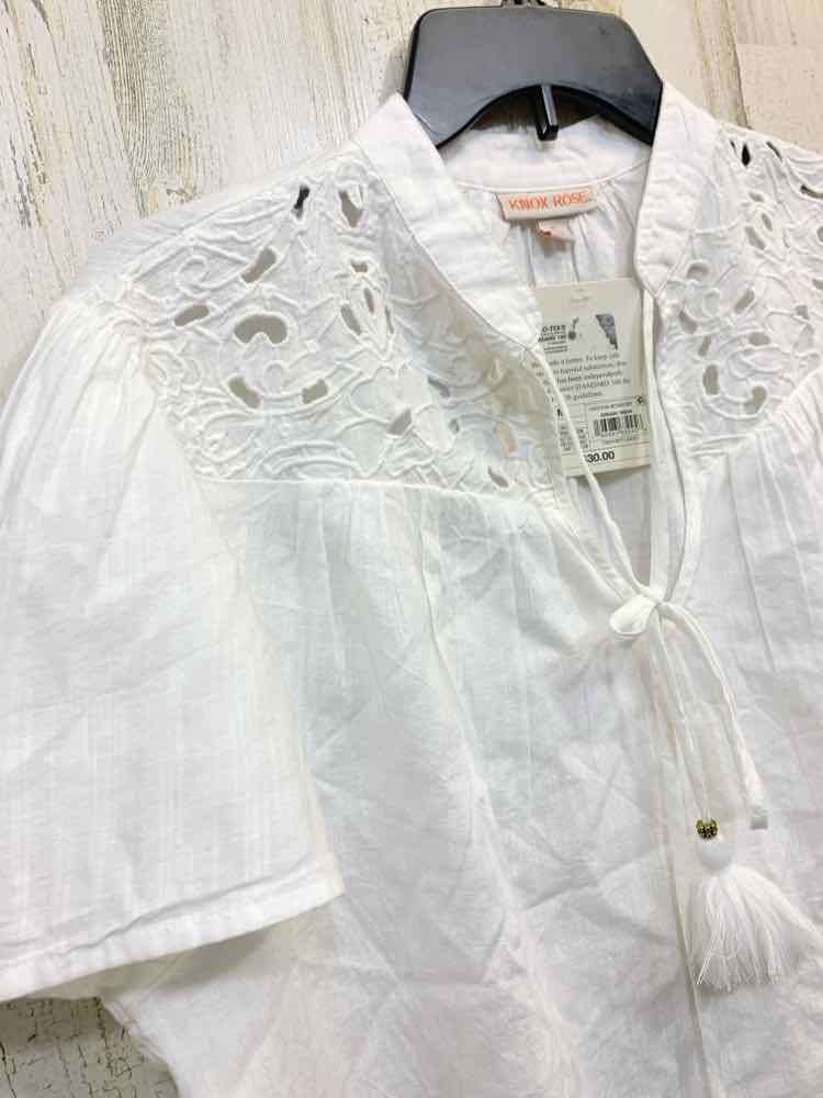 NWT KNOX ROSE Tops Size M WHT Solid BELL SLEEVES Blouse