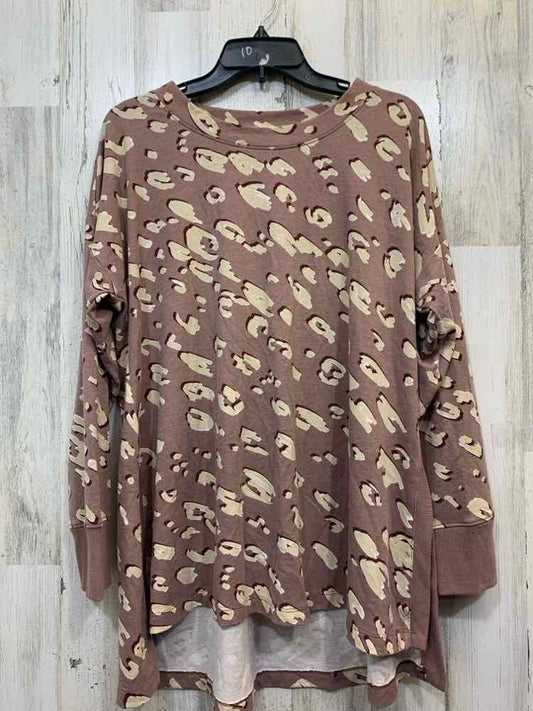 WONDERLY PLUS SIZES Size 1X TAN/BEIGE CHEETAH LONG SLEEVE TOP