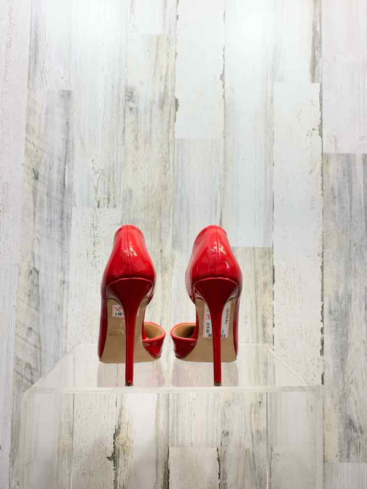PRE-OWNED FASHION NOVA SHOES Shoe Size 7.5 Red Solid POINTED TOE Stiletto/RED PO