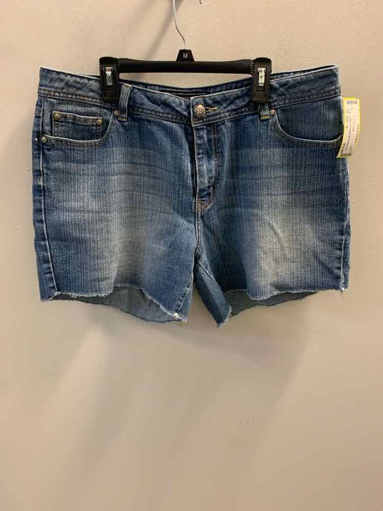 Size 14 CATO BOTTOMS JEAN Shorts