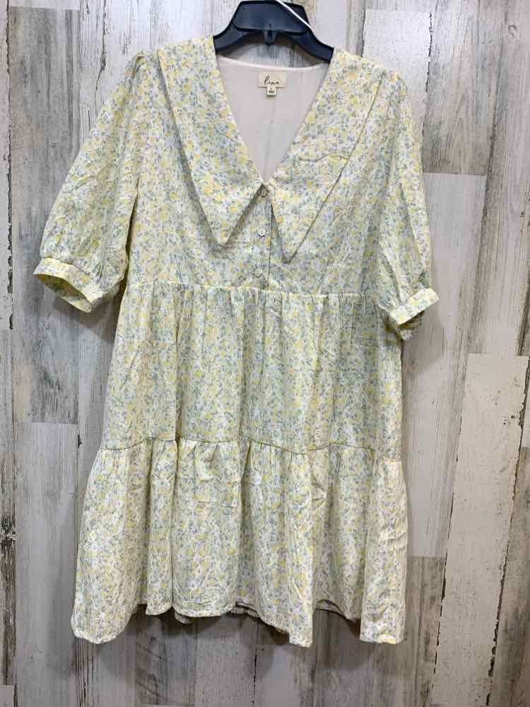PRE-OWNED LENA Dresses and Skirts Size L YELLOW/GREEN/LT BLU Floral Dress/3 BUTT