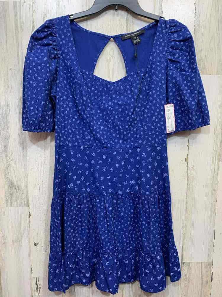 NWT FRENCH CONNECTION Dresses and Skirts Size XS Blue Floral PUFF SLEEVES DRESS