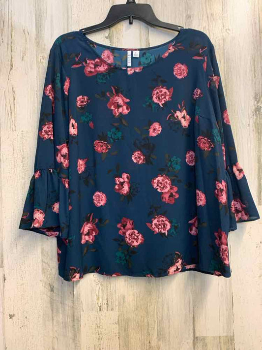 NWT ELLE Tops Size XL DARK BLUE ROSES LONG SLEEVES TOP