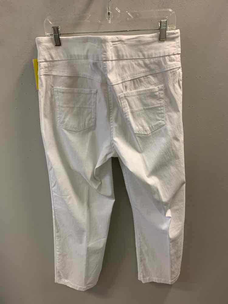 Size 14W WESTBOUND BOTTOMS White Pants